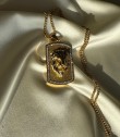 Versace Dikdörtgen Taşlı Madalyon Kolye
